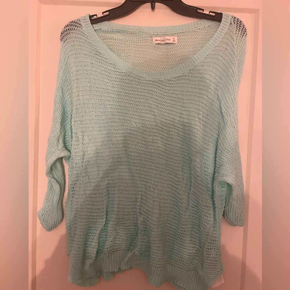 Abercrombie and fitch knit sweater size medium